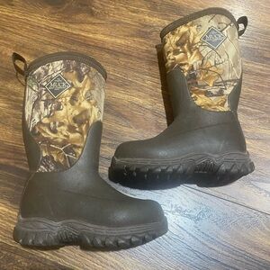 Muck Boots Child size 10